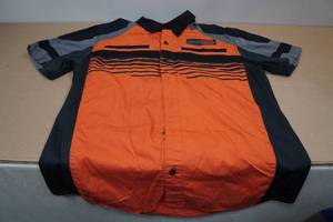 lot 218 image: Harley Davidson Button-Up Shirt -Large