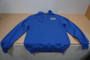 lot 220 image: Harley Davidson Pull-Over Sweater -Medium