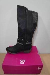 lot 247 image: SO Womens Black Knee High Boots -Size 6.5