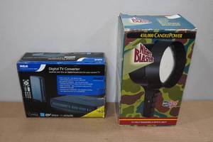lot 266 image: Night Blaster Handheld Spotlight with Digital TV Converter