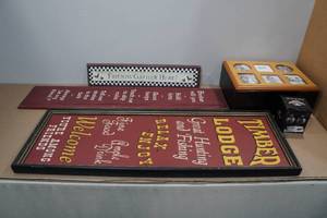 lot 267 image: Assorted Home Dcor -Signs, Memory Box, Ornament