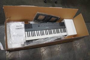 lot 43 image: Donner DEP-45 88 Key Semi-Weighted Electric Piano