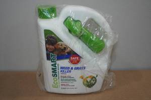 lot 53 image: 12 Gallon Eco Smart Weed & Grass Killer