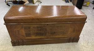 lot 7 image: Cedar Chest