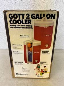 lot 29 image: NIB Gott 2 Gallon Cooler