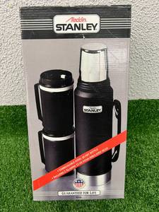 lot 56 image: New Stanley Quart Bottle & Mugs