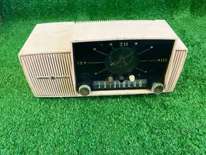 lot 79 image: GE Clock Radio
