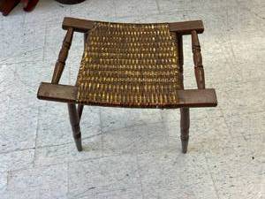 lot 80 image: Vintage Mid Century Stool