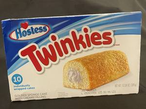 lot 11 image: AS 1 - Hostess Twinkies 10 Individually Wrapped Cakes (3 Boxes)