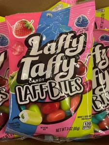 lot 50 image: HI 4 - Box of 12 Laffy Taffy Laff Bites 3 oz Packs