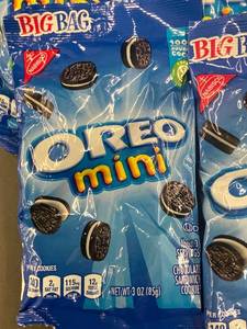 lot 97 image: ID 2 - Lot of 12 Oreo Mini Big Bags - 3 oz Each