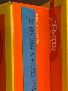 lot 334 image: 2 Back 2.3 - Lot of 8 Boxes of Betty Crocker Reeses Coffee Cake Mix