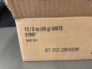 lot 451 image: HI 4 - Box of 12 Laffy Taffy Laff Bites 3 oz Packs