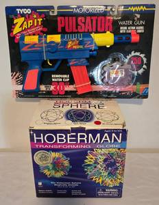 lot 79 image: Pair of Unique Toys In Original Boxes