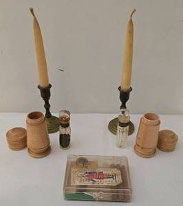 lot 88 image: Unique Vintage Curiosities