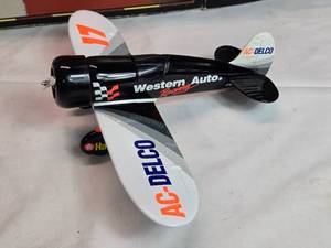 lot 28 image: 1929 Travel Air Model R Diecast Collector Bank