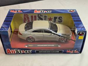 lot 39 image: Maisto All Stars Mercedes-Benz CLS-Class 118 Scale Diecast Model in White