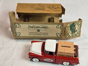 lot 69 image: ERTL Collectibles 1955 Chevy Cameo Die-Cast Metal Vehicle Bank