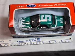 lot 86 image: 2002 Ford Thunderbird Hardtop Michigan State Limited Edition Die-Cast Model