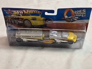 lot 99 image: Hot Wheels Yellow Train Engine Die-Cast Model Diesel Chief