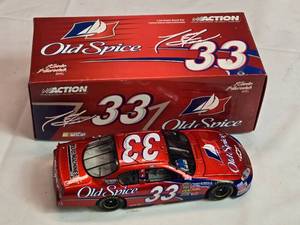 lot 122 image: Action 124 Scale Die-Cast Stock Car, Kevin Harvick #33 Old Spice