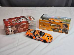 lot 125 image: Action 124 Scale Die-Cast Stock Car, Robby Gordon #31 Cingular Wireless 2004 Monte Carlo