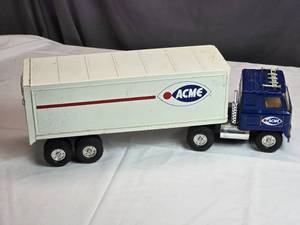lot 120B image: ERTL ACME Semi-Truck and Trailer Toy