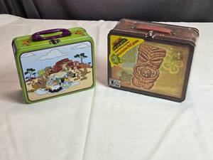 lot 145 image: Scooby-Doo and Zuma Deluxe Metal Lunch Boxes