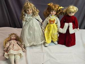 lot 169 image: Collection of Vintage Porcelain Dolls - Various Makers
