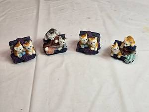 lot 172 image: Cat Figurines