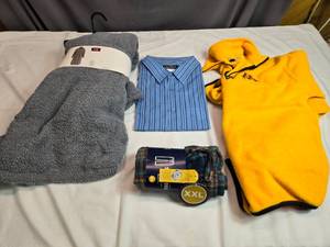 lot 176 image: Assorted Mens Clothing - Including Flannel Pajamas and Fleece Robe (XXL, XL, M)