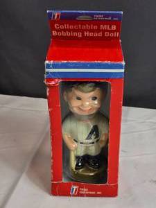 lot 190 image: Collectible MLB Bobbing Head Doll