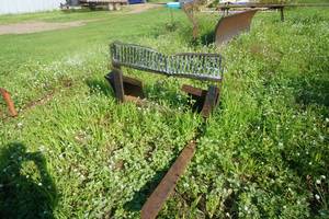lot 9 image: Universal Mount Bobcat Skid Loader Skid Steer Pallet Fork Attachment
