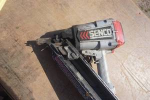 lot 31 image: Senco Clipper Head Model SN901XP Pneumatic Nailer