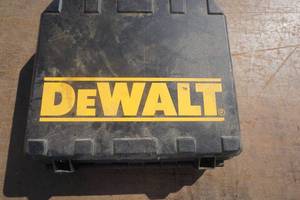 lot 34 image: DeWalt Model DW317 Orbital Jig Saw With Case