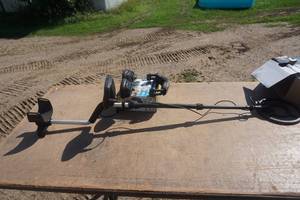lot 46 image: Teknetics Model Alpha 2000 Metal Detector With Bounty Hunter Pro Head Phones