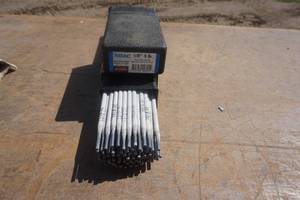lot 67 image: Weld It Brand Model 7018AC 18 5 lb Welding Rods