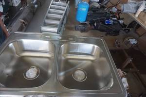lot 74 image: Glacier Bay Model 348961 Stainless Steel Double Bowl Sink