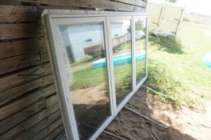 lot 92 image: Large 3 Section Casement Window