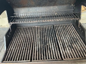 lot 152 image: Charbroil Performance Stainless Steel Gas Grill