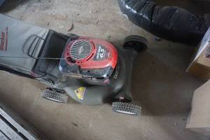 lot 161 image: Craftsman Push Mower With Dust Blocker Bagging System
