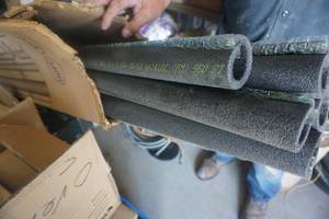 lot 211 image: 6 - 1 38 Foam PlumbingPipe Insullation Tubes