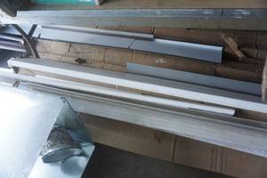 lot 245 image: Large Lot of Vinyl Siding J Channel In White