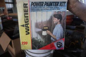 lot 252 image: Wagner Heavy Duty Power Painter Paint Gun