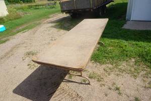 lot 283 image: 7 Folding Table
