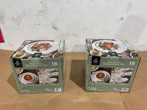 lot 113 image: LOT OF 2 16PCS Members Mark Porcelain Dinnerware Set