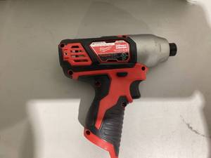 lot 521 image: Milwaukee M12 12V Lithium-Ion Cordless 14 Hex Impact Driver