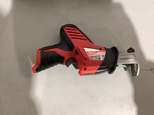 lot 528 image: Milwaukee 2420-20 M12 12V Li-Ion HACKZALL Cordless Reciprocating Saw