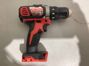 lot 532 image: Milwaukee 2606-20 - DRILL CORDLESS 18V 12 DRIVER M18