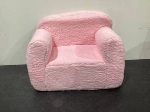 lot 459 image: ALIMORDEN Kids Ultra-Soft Snuggle Foam Filled Chair